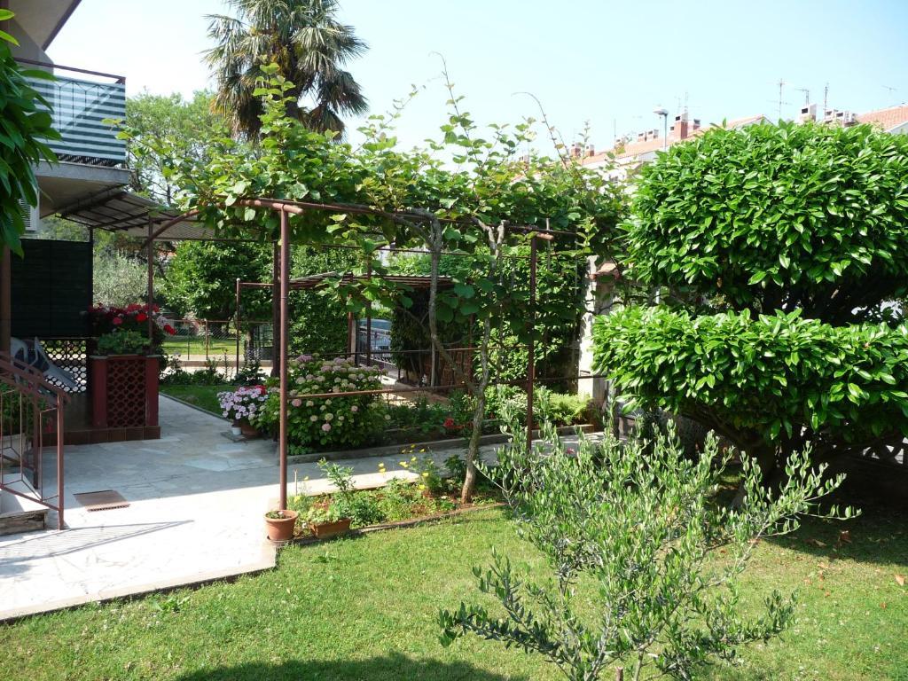 Apartments & Rooms Milka Ουμάγκ Δωμάτιο φωτογραφία